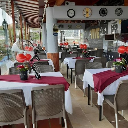 Hotel Guatatur Guatape Ngoại thất bức ảnh