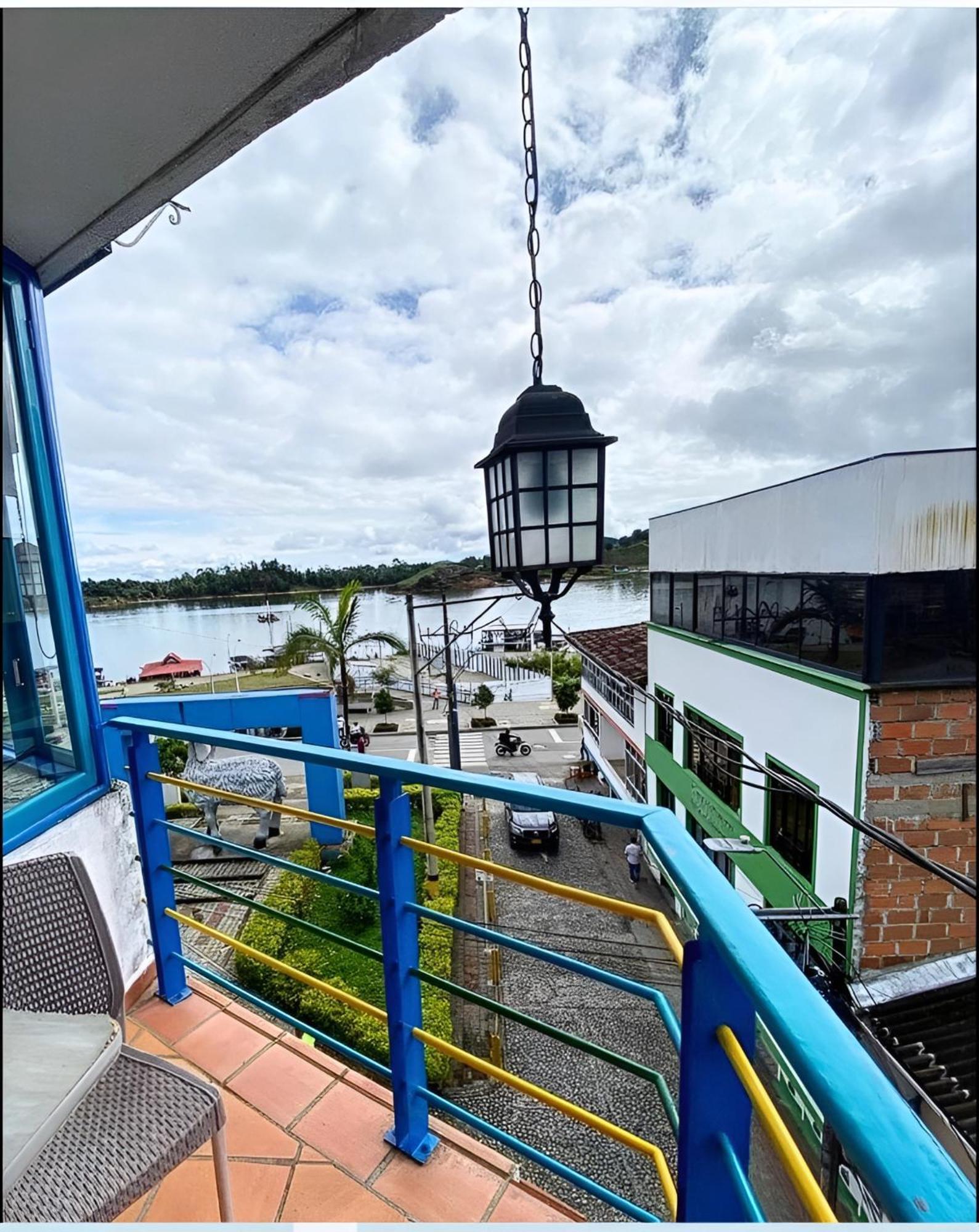 Hotel Guatatur Guatape Ngoại thất bức ảnh