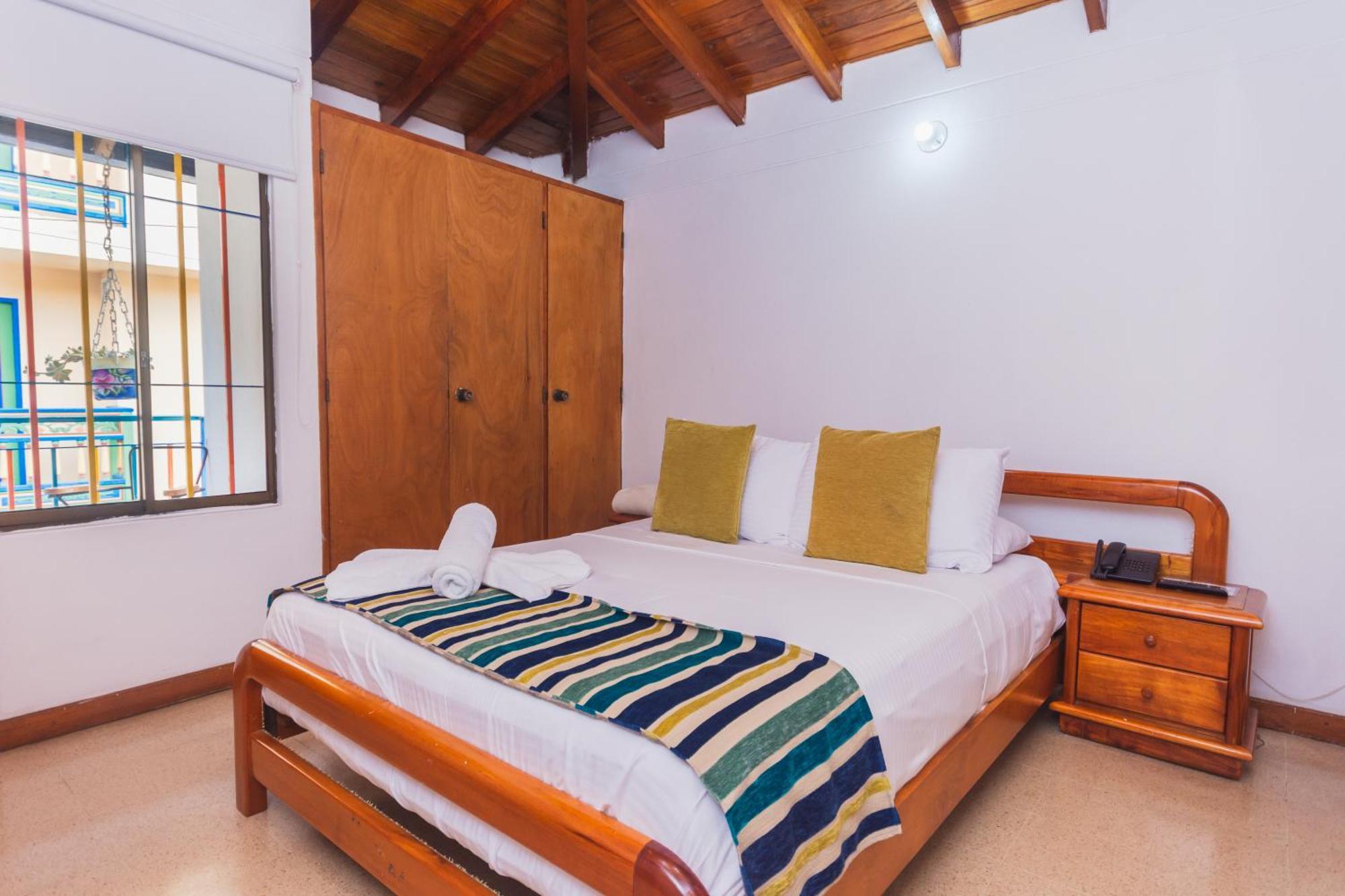 Hotel Guatatur Guatape Ngoại thất bức ảnh
