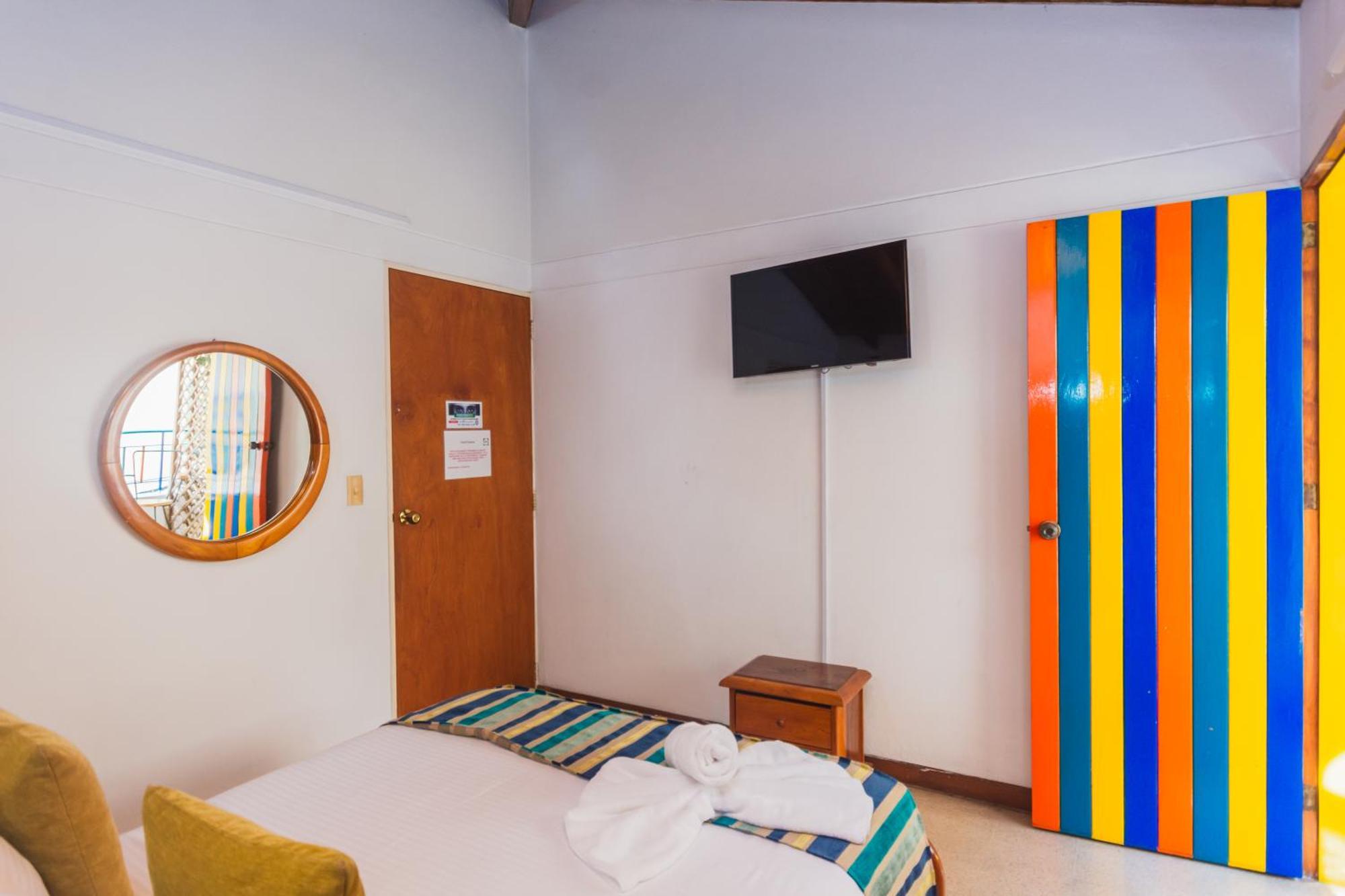 Hotel Guatatur Guatape Ngoại thất bức ảnh