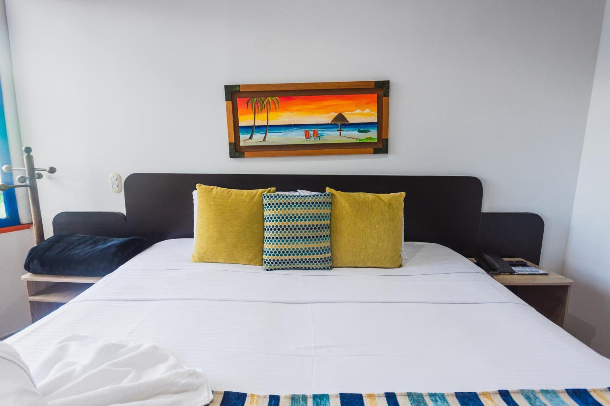 Hotel Guatatur Guatape Ngoại thất bức ảnh
