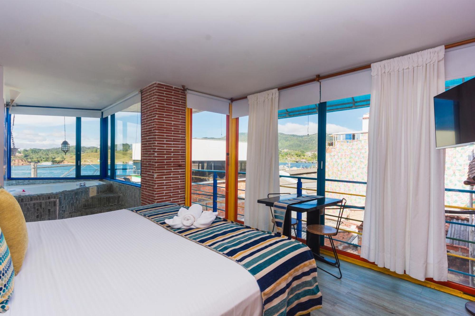 Hotel Guatatur Guatape Ngoại thất bức ảnh