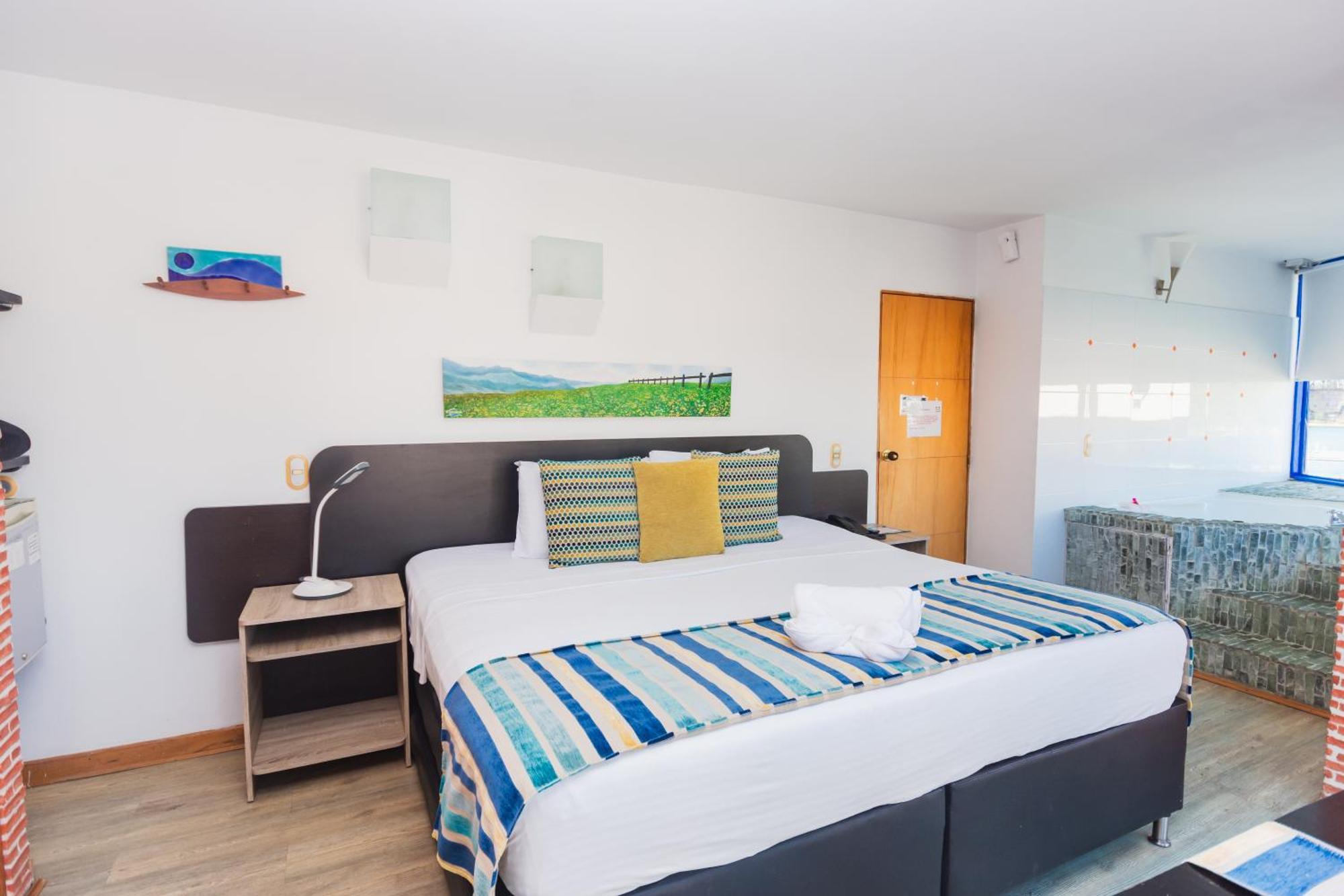 Hotel Guatatur Guatape Ngoại thất bức ảnh