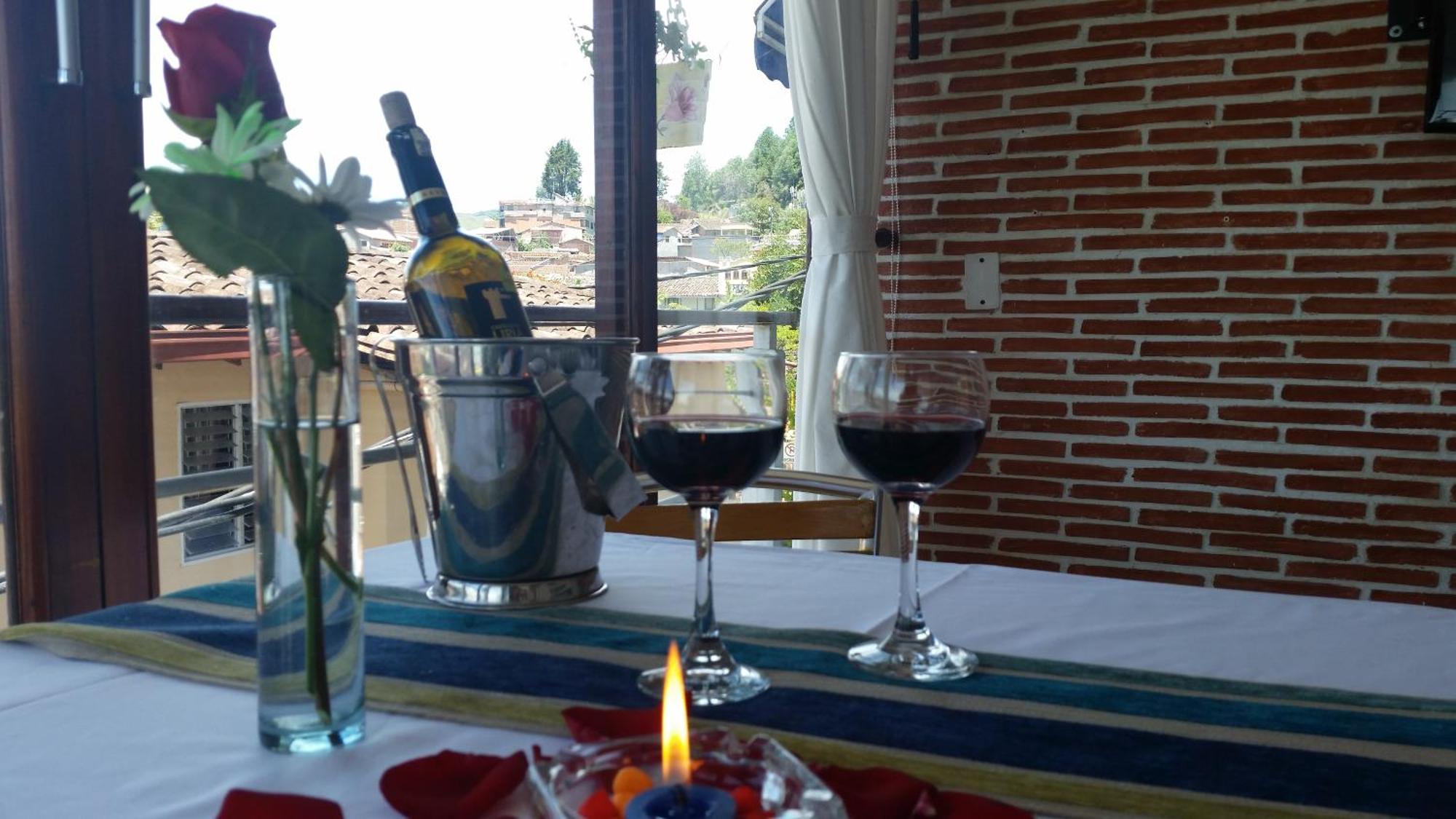 Hotel Guatatur Guatape Ngoại thất bức ảnh