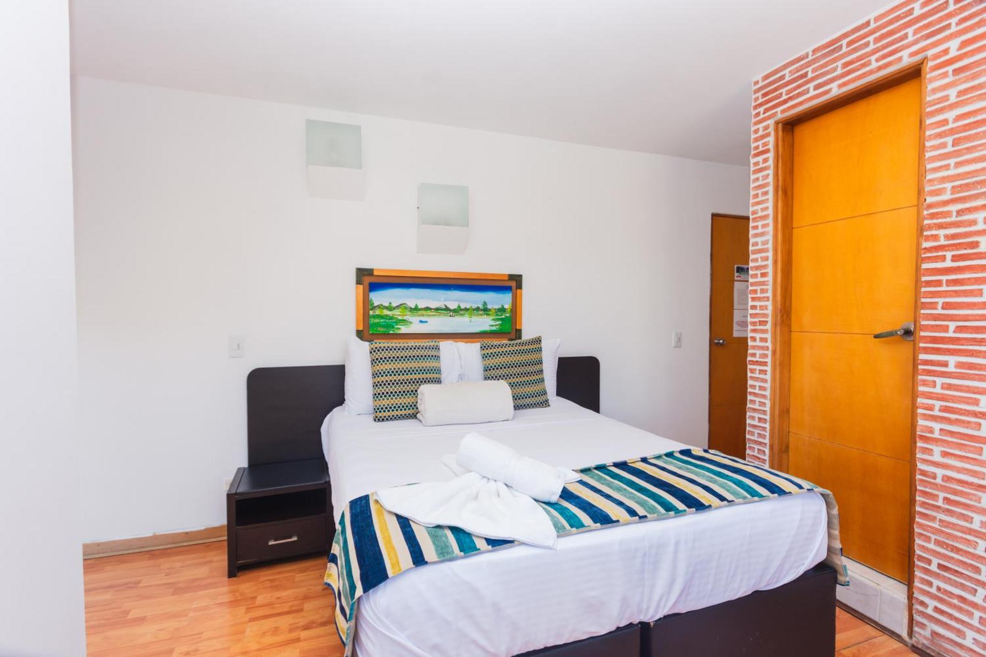 Hotel Guatatur Guatape Ngoại thất bức ảnh