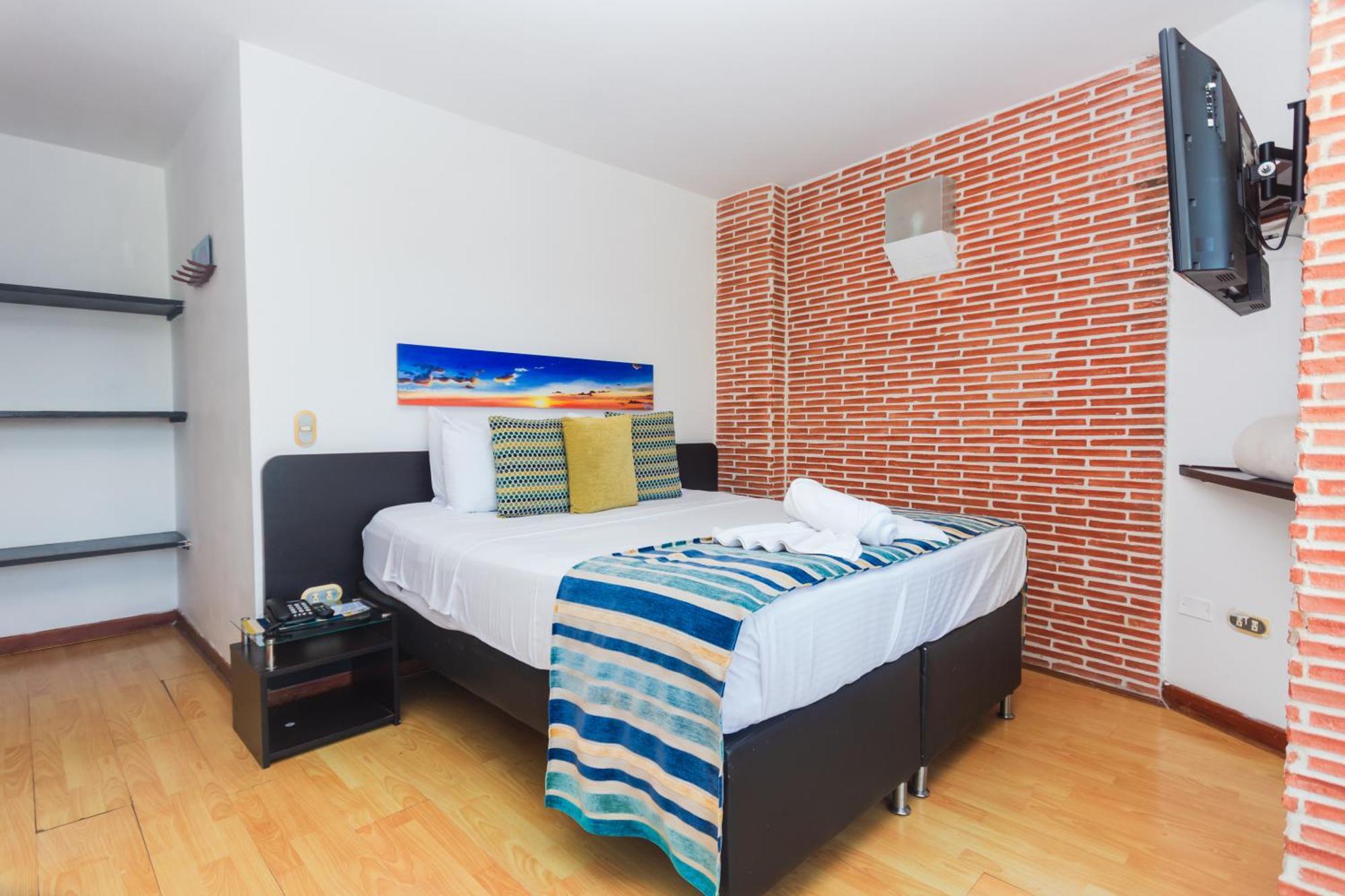 Hotel Guatatur Guatape Ngoại thất bức ảnh