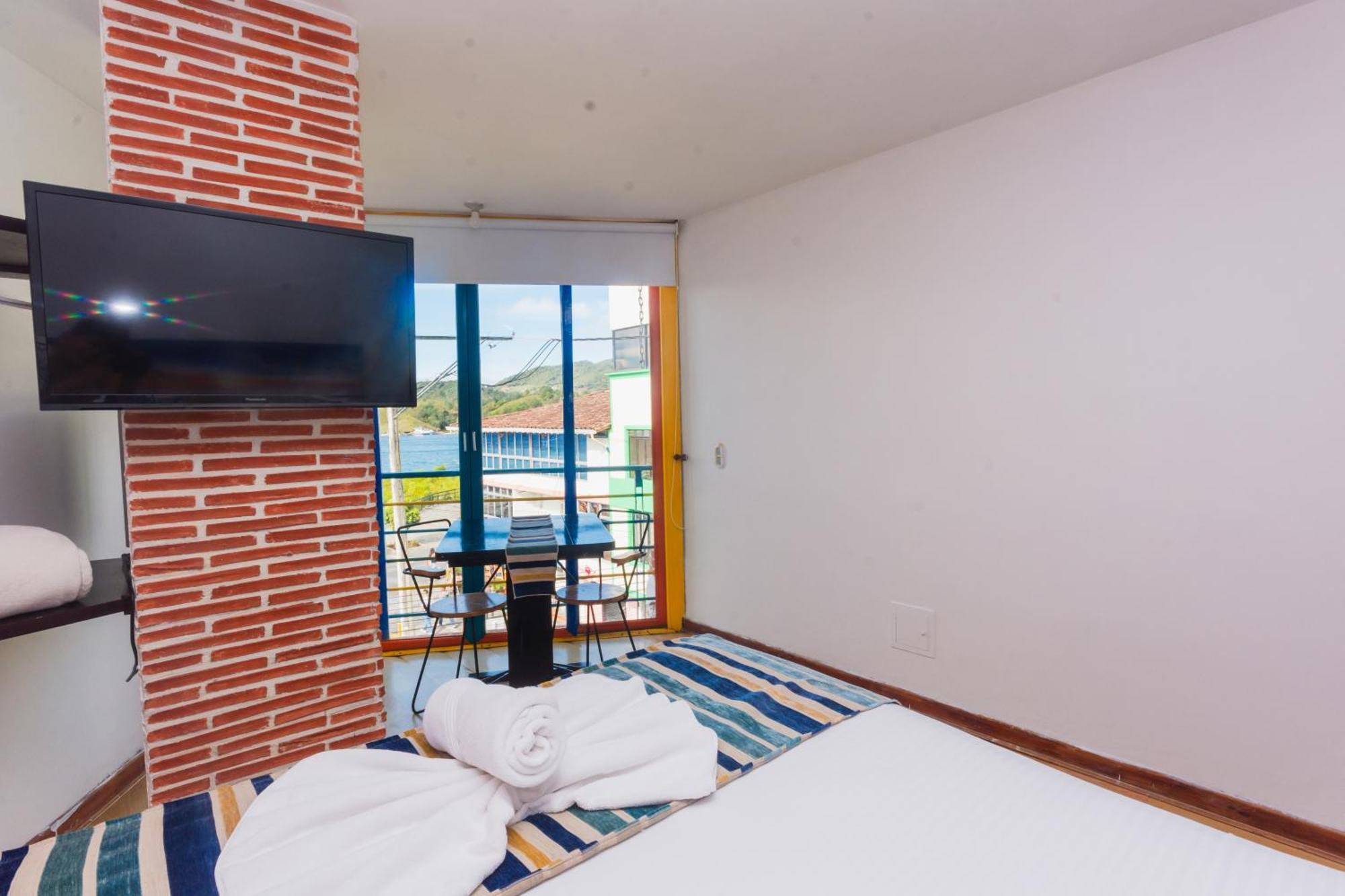 Hotel Guatatur Guatape Ngoại thất bức ảnh